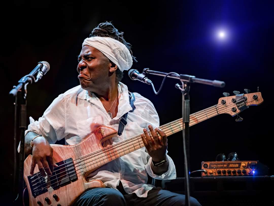 RICHARD BONA